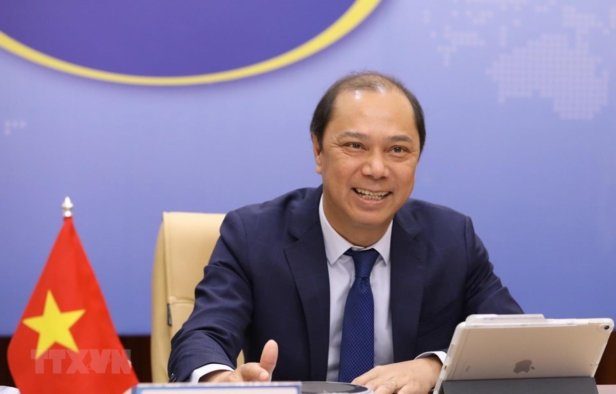 Thứ trưởng Bộ Ngoại giao Nguyễn Quốc Dũng, Trưởng SOM ASEAN của Việt Nam ph&aacute;t biểu. (Ảnh: Văn Điệp/TTXVN)