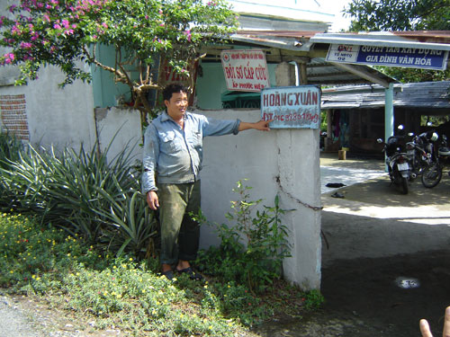 bThủ tướng khen thưởng anh xe &ocirc;m cứu gi&uacute;p người 