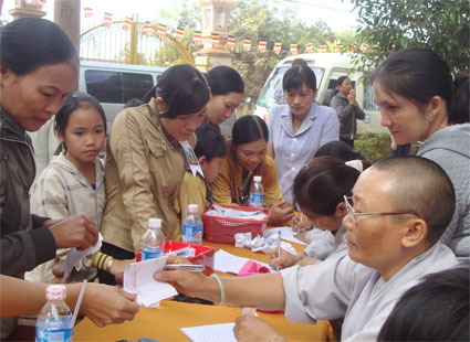 Năm 2011, chùa Trúc Lâm gây quỹ từ thiện hơn 1,1 tỷ đồng