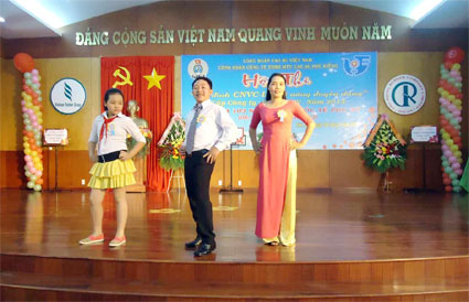 Hội thi "gia đình duyên dáng"