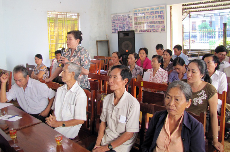 tiếp x&uacute;c cử tri