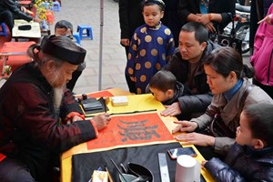 10 vạn khách tham quan di tích Văn Miếu-Quốc Tử Giám