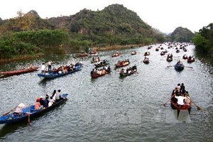 Trời tiếp tục nắng ấm trên khắp các địa phương cả nước