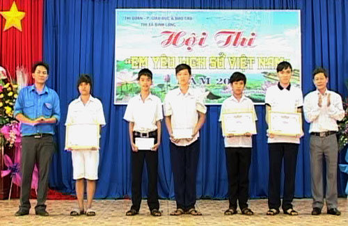100 học sinh tham gia hội thi “Em yêu lịch sử Việt Nam”