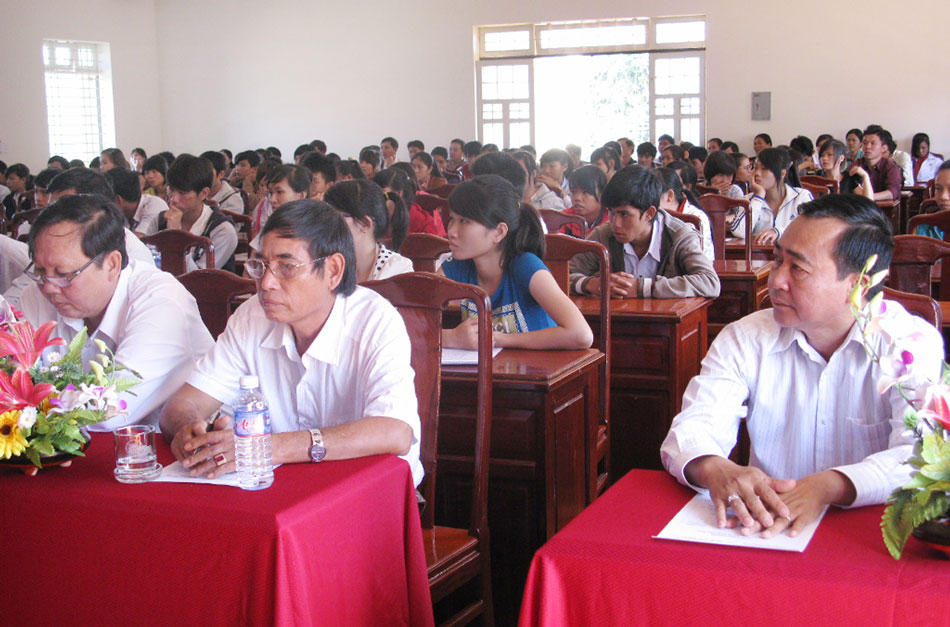 Đào tạo cử tuyển - Hiệu quả vẫn còn quá thấp