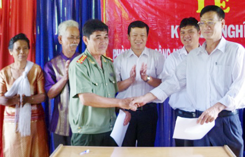 Phòng Xây dựng phong trào và ấp 5, xã Nha Bích: Kết nghĩa bảo đảm an ninh trật tự