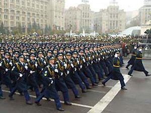 Chính phủ Ukraine chuẩn y học thuyết quân sự mới