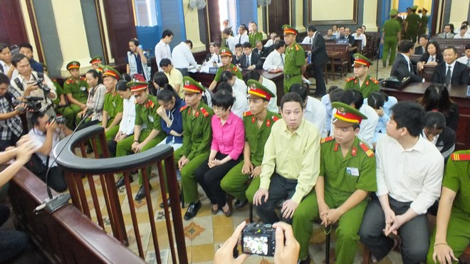 C&aacute;c nạn nh&acirc;n y&ecirc;u cầu Vietinbank bồi thường