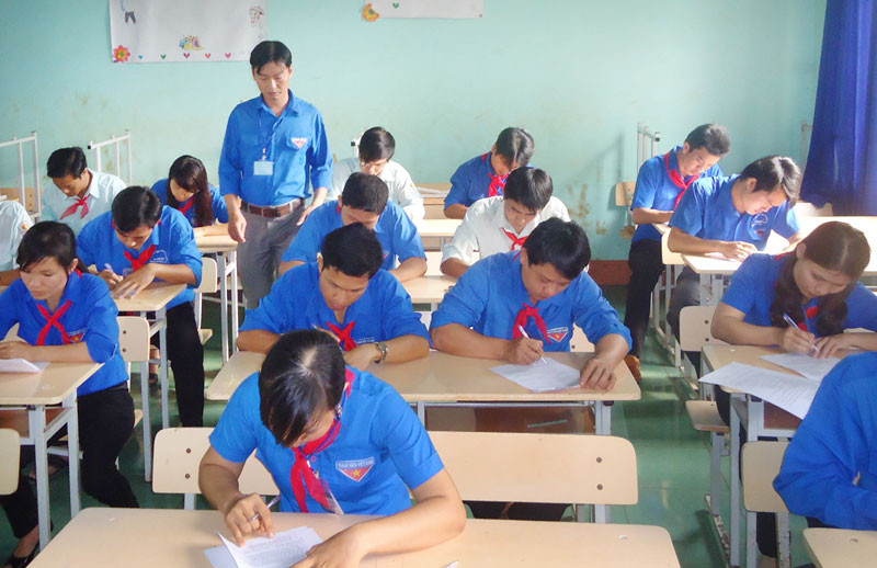 25 giáo viên thi Tổng phụ trách Đội giỏi
