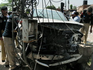 Pakistan: Đoàn xe của lãnh sự Mỹ bị đánh bom
