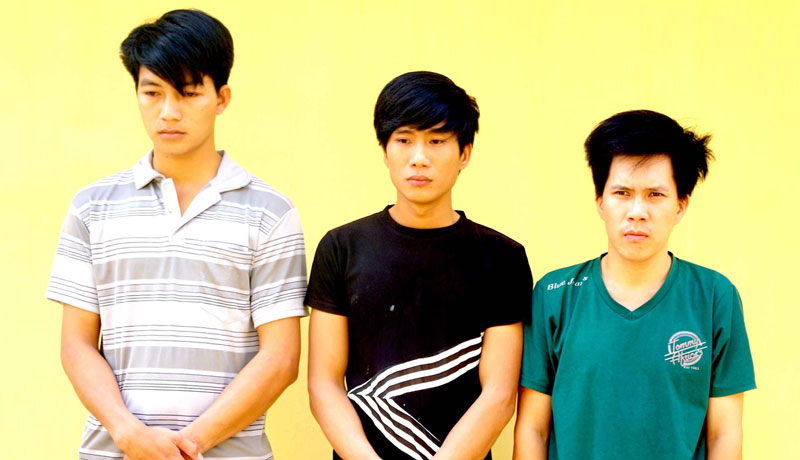 D&agrave;n cảnh cướp t&agrave;i sản