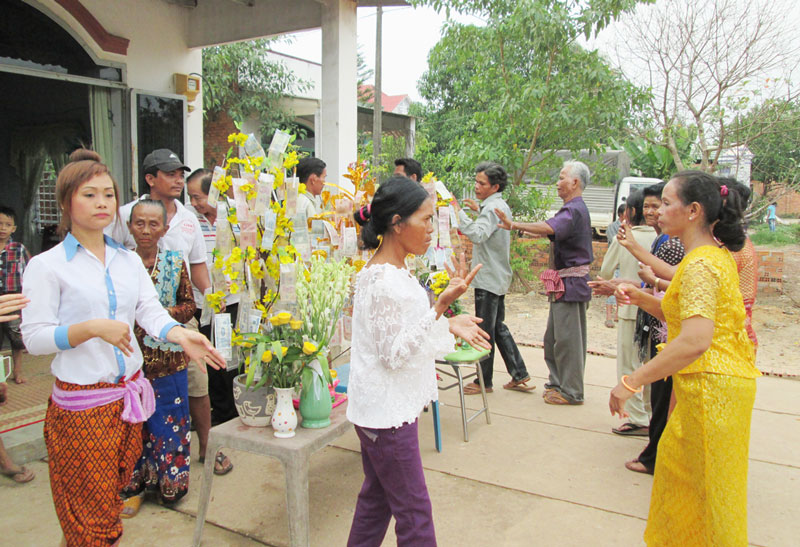 Rộn ràng tết Chôl Chnăm Thmây của người Khơme