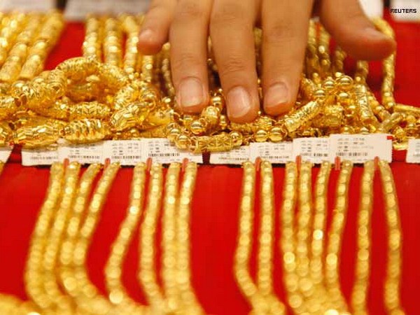 Giá vàng giảm sau ba phiên tăng nhẹ do tin về QE3