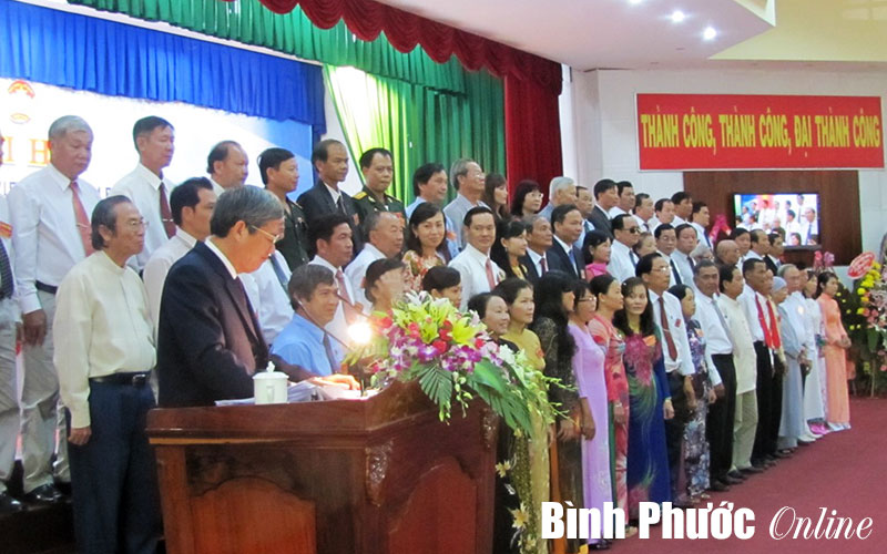 &Ocirc;ng Huỳnh Quang Ti&ecirc;n t&aacute;i nhiệm Chủ tịch Ủy ban MTTQVN tỉnh kh&oacute;a VIII