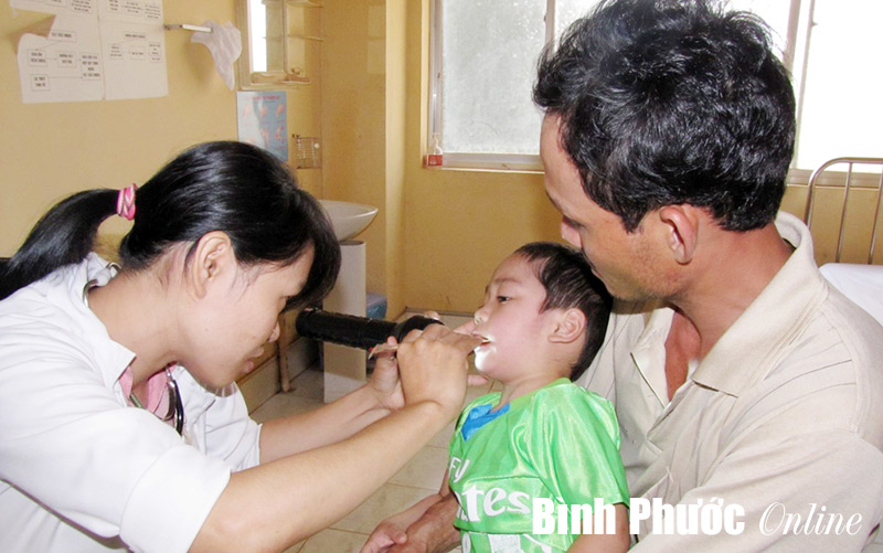 Vì sao một số trẻ dưới 6 tuổi chưa được hưởng bảo hiểm y tế?