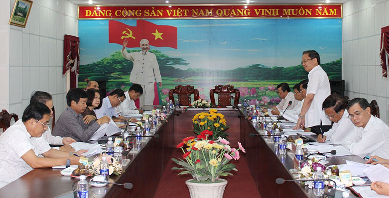Văn phòng trung ương đảng làm vi&ecirc;̣c với Tỉnh ủy v&ecirc;̀ phát tri&ecirc;̉n kinh t&ecirc;́ vùng