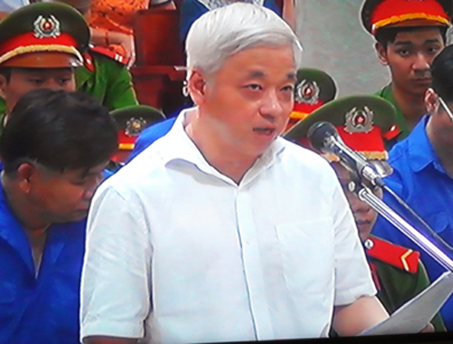 &lsquo;Bầu&rsquo; Ki&ecirc;n: Trời đất như sụp đổ khi bị bắt về tội kinh doanh tr&aacute;i ph&eacute;p