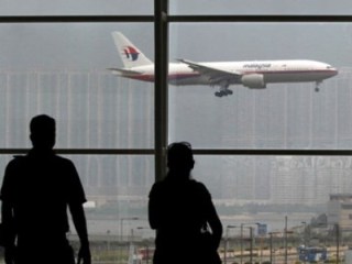 Malaysia công bố dữ liệu vệ tinh về máy bay mất tích MH370