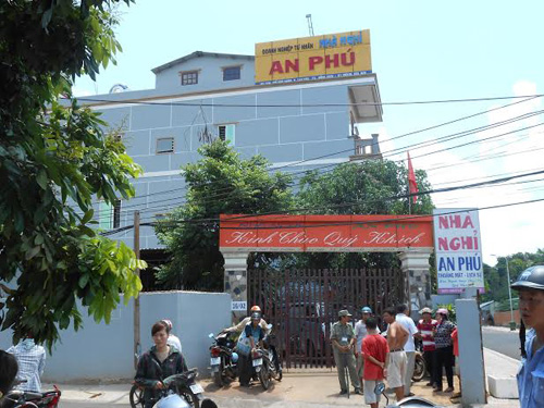 Tử vong sau khi v&agrave;o nh&agrave; nghỉ với bồ nh&iacute;