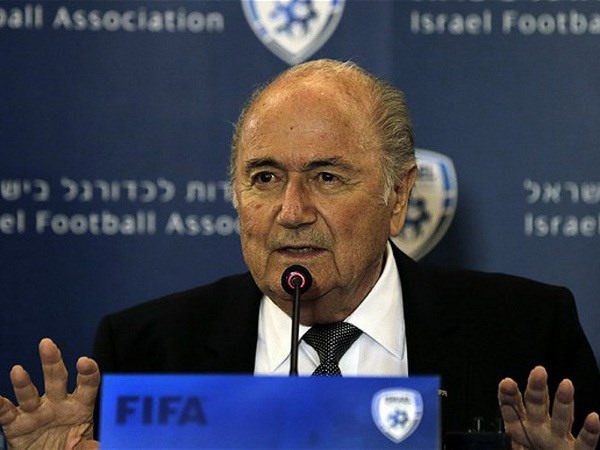 Chủ tịch FIFA Blatter phản đối bỏ phiếu lại World Cup 2022