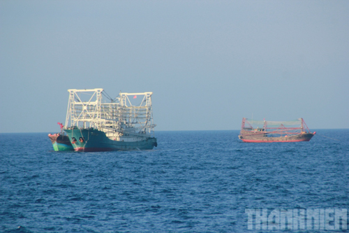 Tân Hoa xã trơ tráo đưa tin tàu Việt Nam lật 'sau khi quấy rối tàu Trung Quốc'