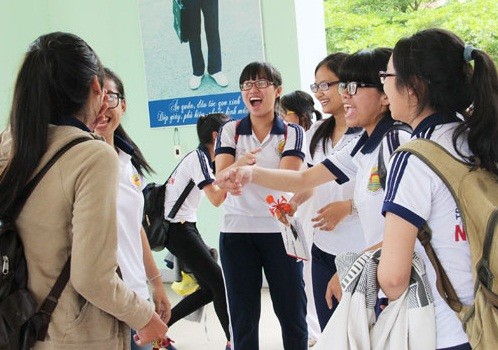 Đạt 10 điểm môn thi Lịch sử vẫn trượt tốt nghiệp