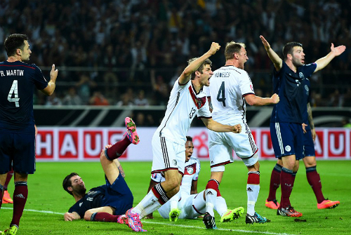 Vòng loại Euro 2016: Đức thắng mở màn, Bồ Đào Nha thua sốc