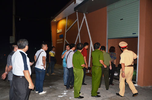 Khởi tố vụ ngạt kh&iacute; trong ph&ograve;ng karaoke l&agrave;m 10 người chết