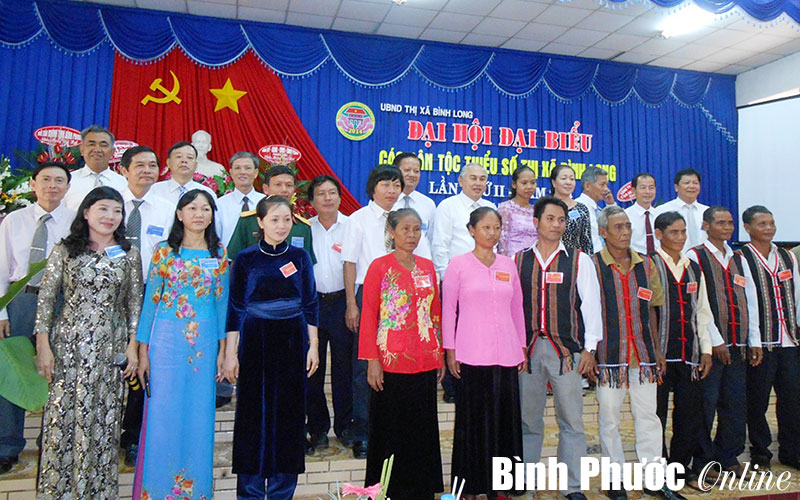 112 đại biểu dự đại hội c&aacute;c d&acirc;n tộc thiểu số B&igrave;nh Long