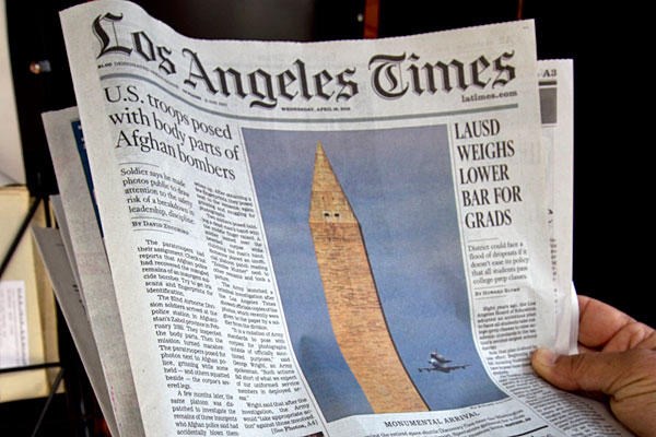 "Báo in không diệt vong mà ở trong giai đoạn mới của vòng đời"