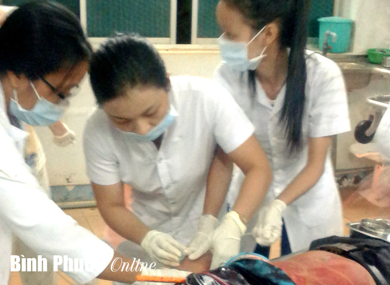 Tự s&aacute;t kh&ocirc;ng th&agrave;nh sau khi đ&acirc;m vợ tử vong