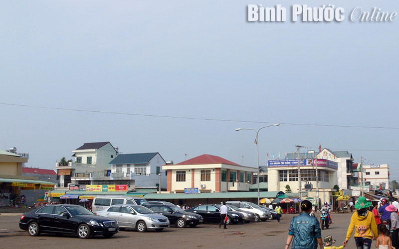 HĐND tỉnh gi&aacute;m s&aacute;t th&iacute; điểm 2 ban HĐND x&atilde; tại B&ugrave; Gia Mập