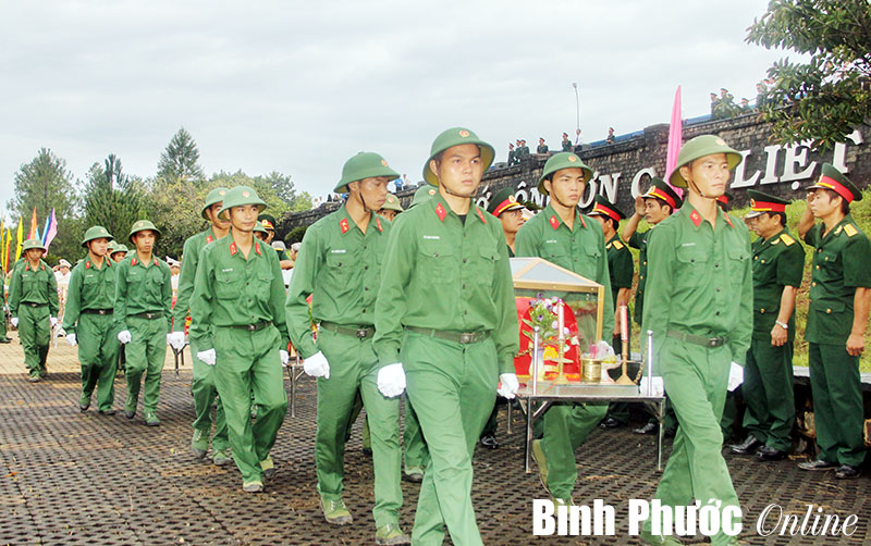 Chung sức chăm lo đời sống người c&oacute; c&ocirc;ng