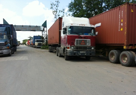 Hàng quá cảnh của Campuchia được lưu lại Cửa khẩu Hoa Lư tối đa 30 ngày