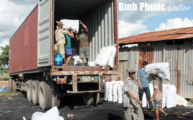 “Cửu vạn” nơi cửa khẩu