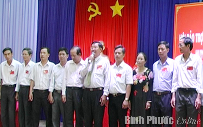 1.640 phần qu&agrave; tặng người khuyết tật, trẻ mồ c&ocirc;i