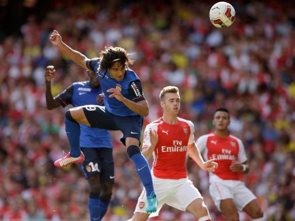 Radamel Falcao khiến Arsenal phải ôm hận tại Emirates Cup