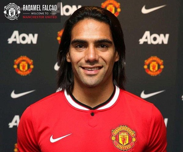 Radamel Falcao đã nói gì khi chính thức khoác áo Man United?
