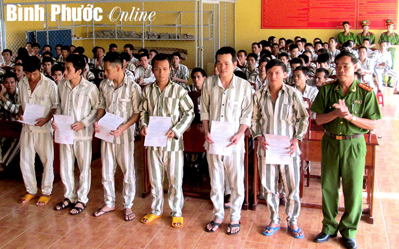 B&igrave;nh Phước giảm &aacute;n phạt t&ugrave; cho 24 phạm nh&acirc;n