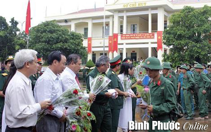 Đồng Xo&agrave;i, B&ugrave; Đốp, Chơn Th&agrave;nh tổ chức giao - nhận qu&acirc;n đợt 2 năm 2014