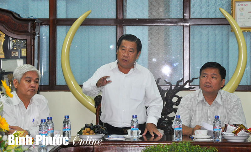 Gỡ kh&oacute; cho đường Hồ Ch&iacute; Minh đoạn qua B&igrave;nh Phước