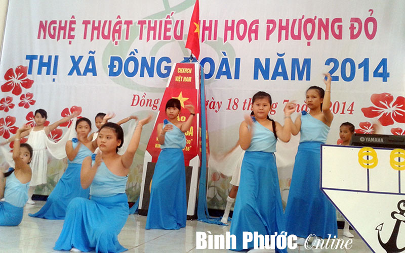 Đồng Xoài khai mạc tiếng hát hoa phượng đỏ “hướng về biển quê hương”