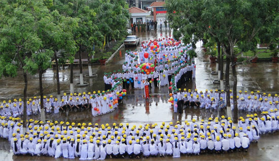 THPT chuyên Quang Trung có điểm thi đại học cao thứ nhì toàn quốc