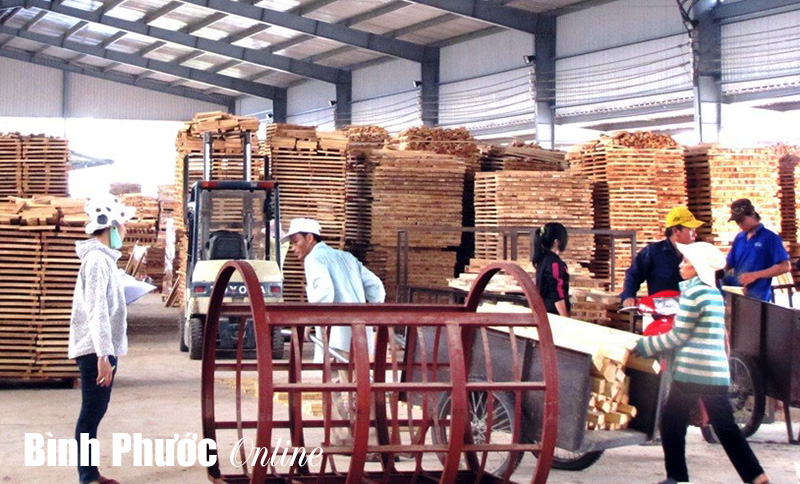 Tiếp tục x&acirc;y dựng quan hệ lao động h&agrave;i h&ograve;a, ổn định trong doanh nghiệp