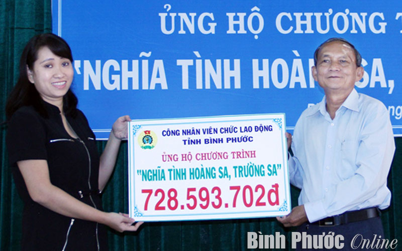 Hơn 1 tỷ 158 triệu đồng ủng hộ Hoàng Sa, Trường Sa