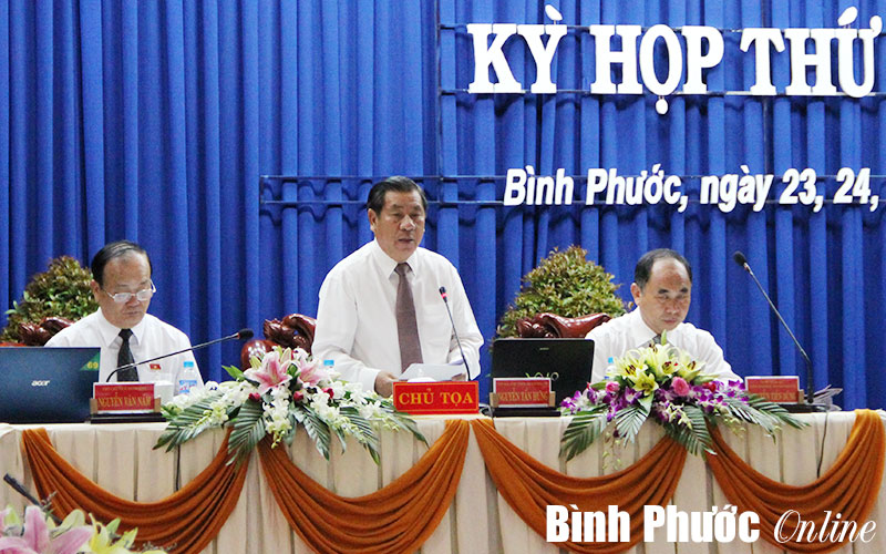 Kỳ họp thứ 9 HĐND tỉnh khóa VIII: Nóng ch&acirc;́t lượng đường giao th&ocirc;ng