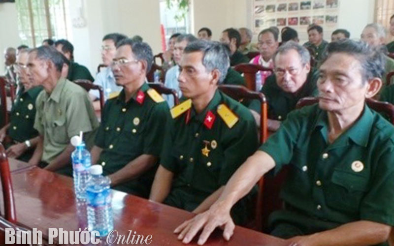 Họp mặt 53 cựu chiến binh ti&ecirc;u biểu người d&acirc;n tộc thiểu số v&agrave; c&oacute; đạo