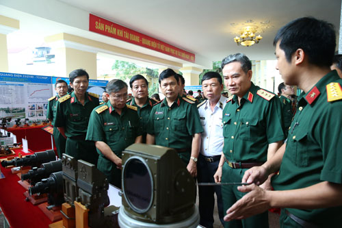 VN đủ năng lực thiết kế, chế tạo kh&iacute; t&agrave;i quan s&aacute;t, ngắm bắn ban đ&ecirc;m