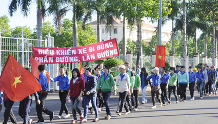 Tai nạn giao th&ocirc;ng giảm nhưng chưa vững chắc
