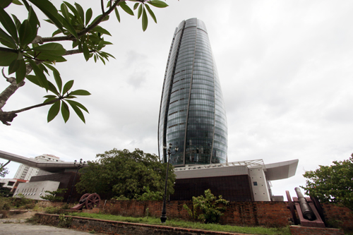 Tham quan tòa nhà cao nhất miền Trung